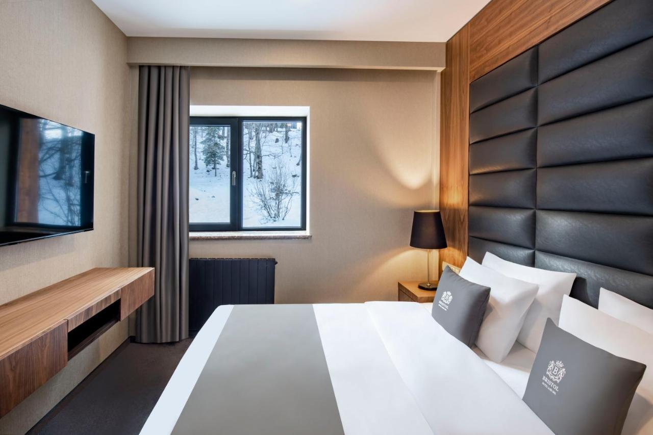 Bristol Hotel And Spa Bakuriani Eksteriør bilde