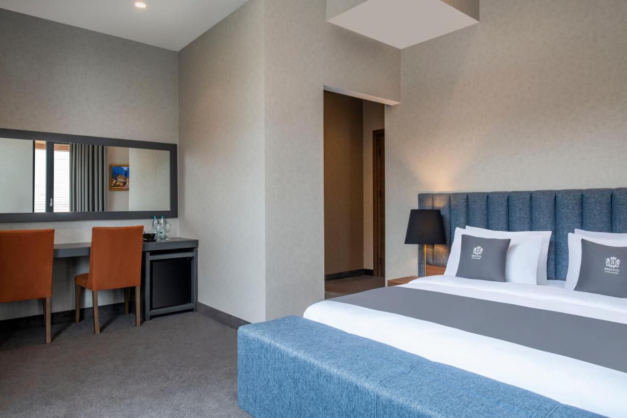 Bristol Hotel And Spa Bakuriani Eksteriør bilde