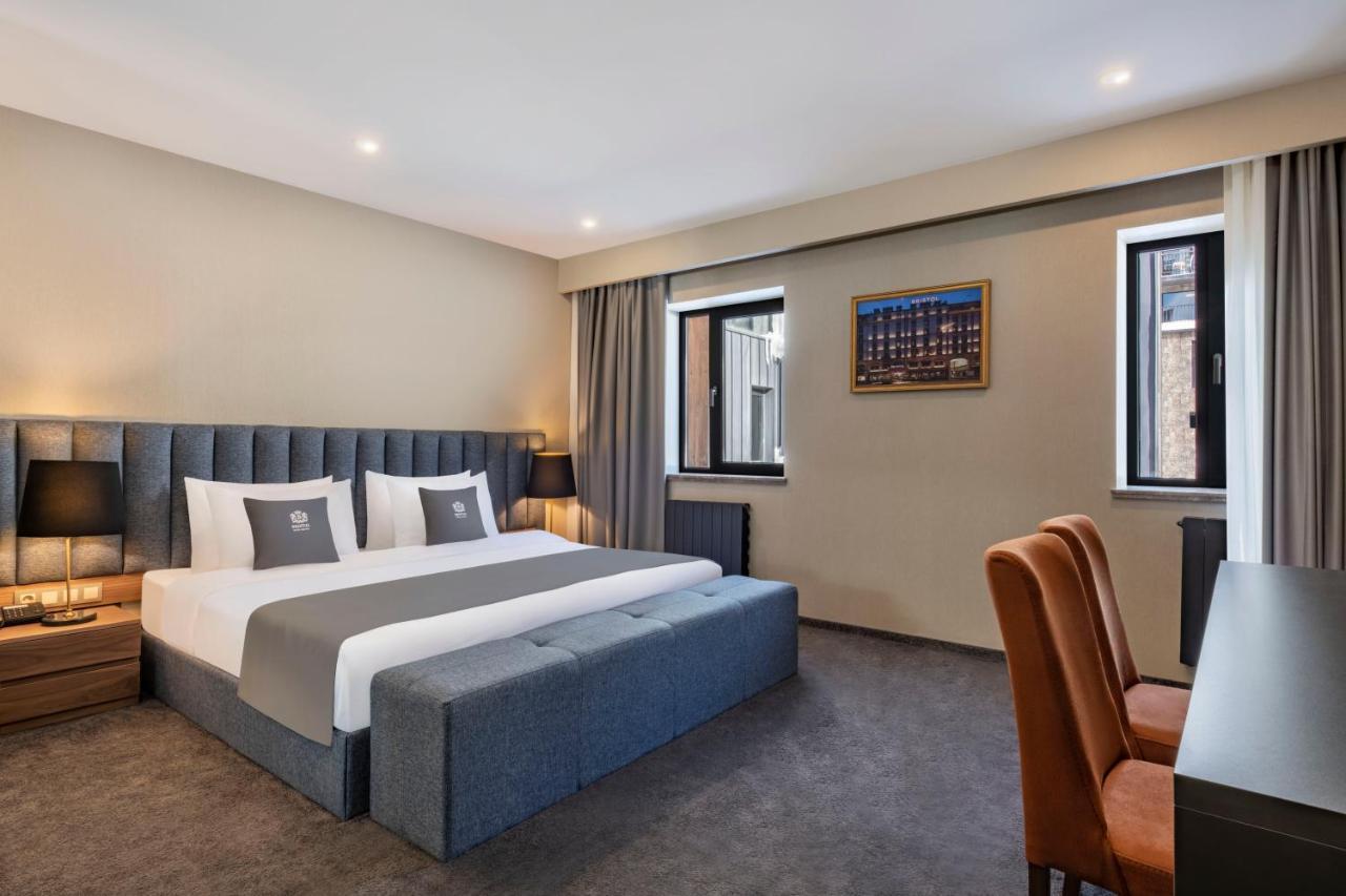 Bristol Hotel And Spa Bakuriani Eksteriør bilde
